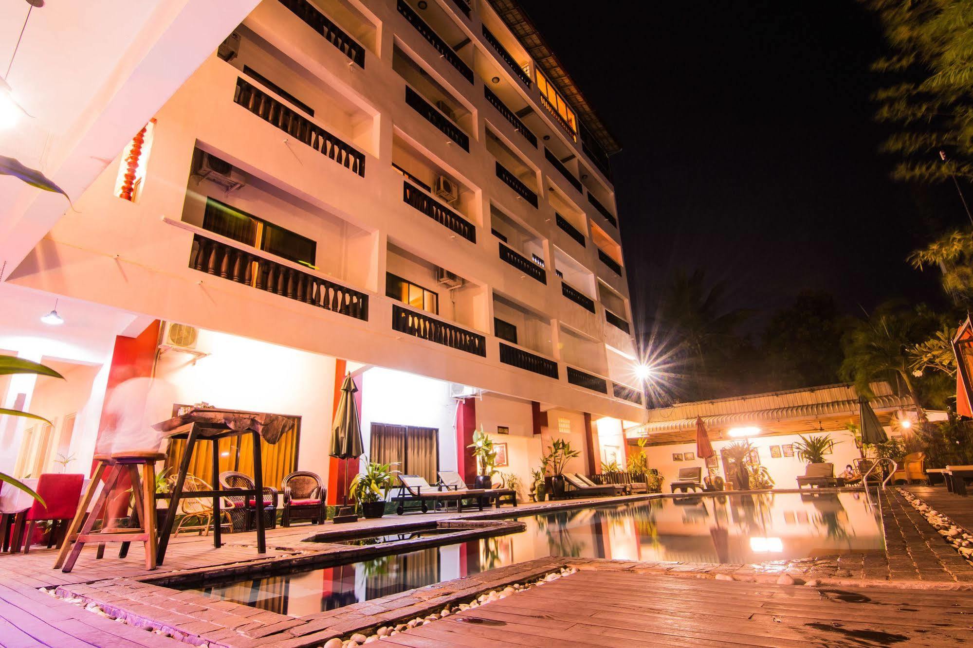 Mekong Angkor Palace Hotel Ciudad de Siem Riep Exterior foto